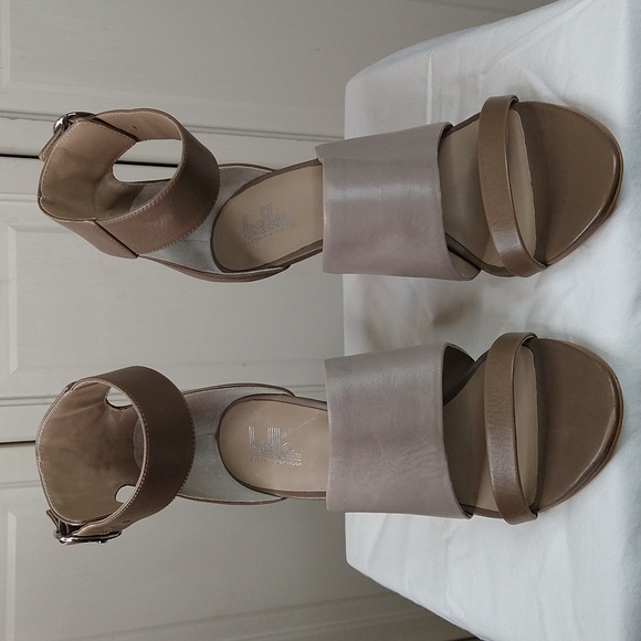 Sigerson Morrison Tan Heels with Straps - Picture 2 of 7